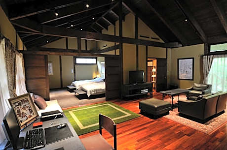 Villa (2 Adults)