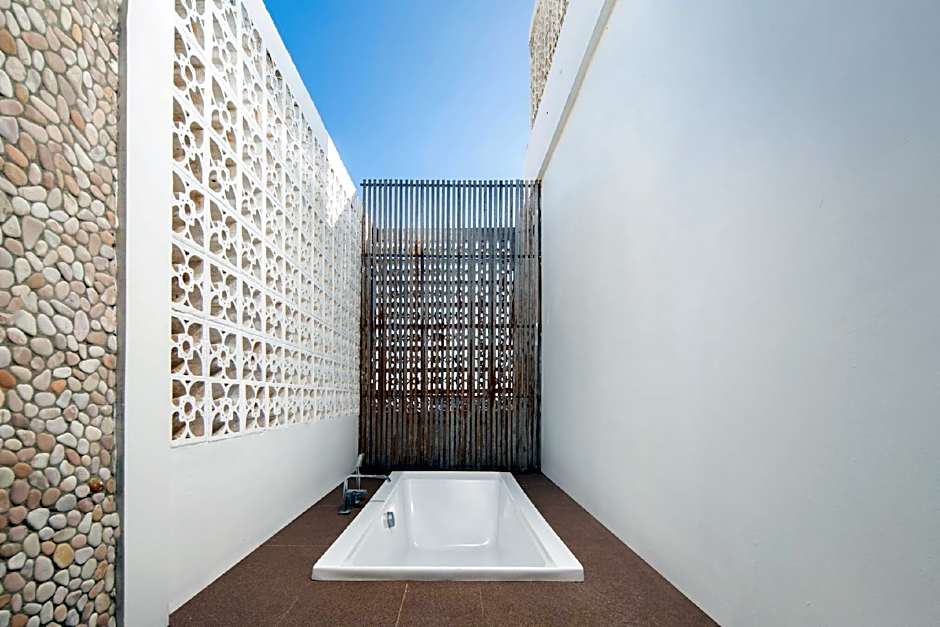 The Akmani Legian Hotel