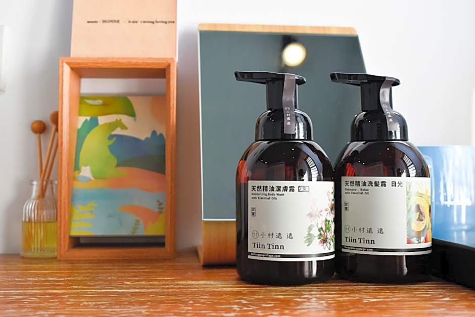 Tiin Tinn - Rivershore B&B