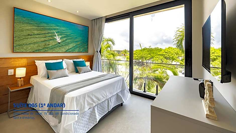 Oceanfront Mansion with 8 Suites in Praia do Forte