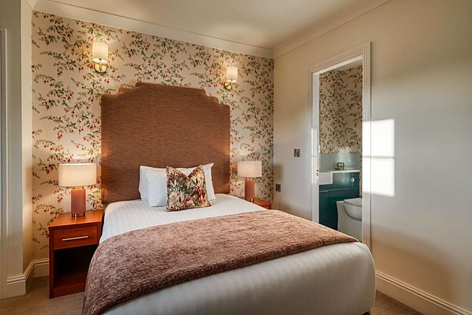 Castle Hotel