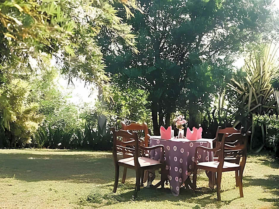 Hotel Lagoon Paradise