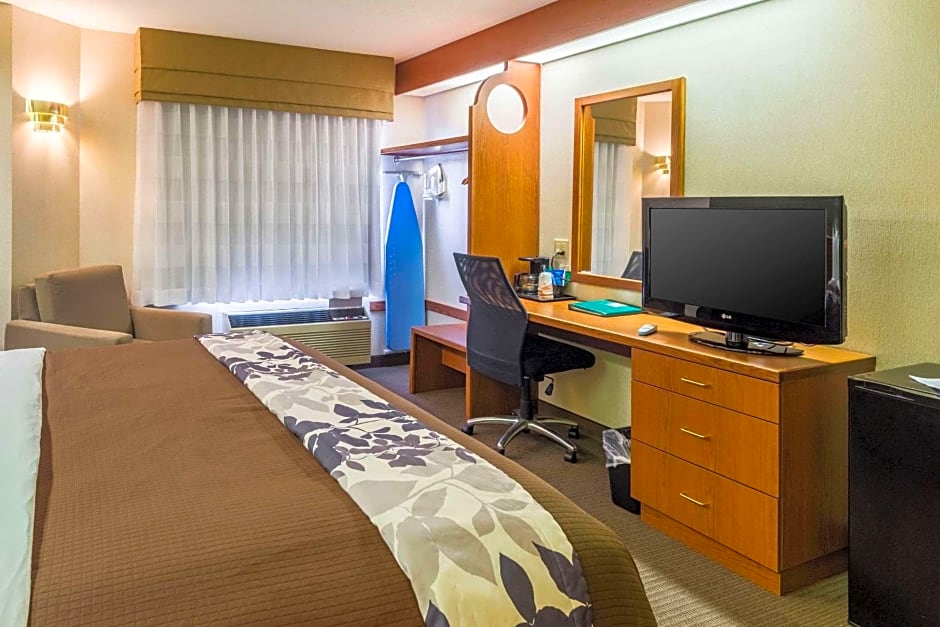 Sleep Inn & Suites Acme - Traverse City