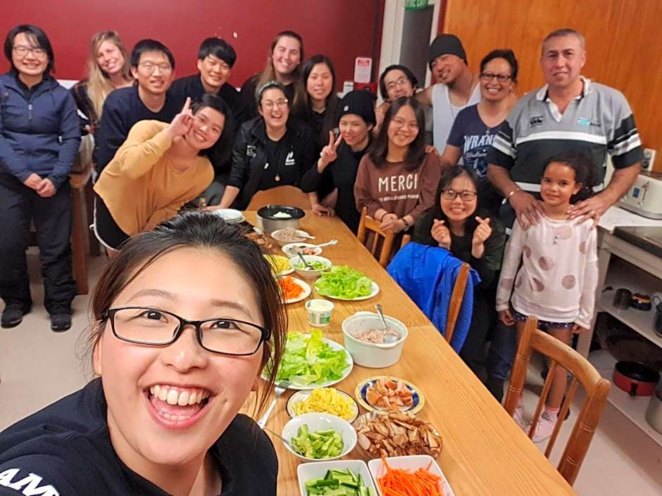 Manowhenua Lodge Hostel