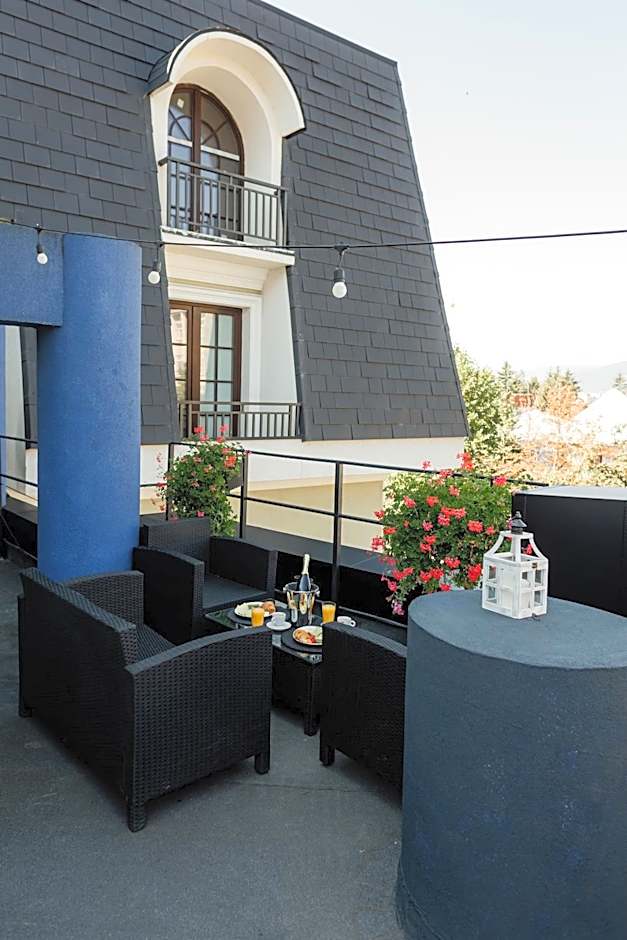 Scandinavia Residence