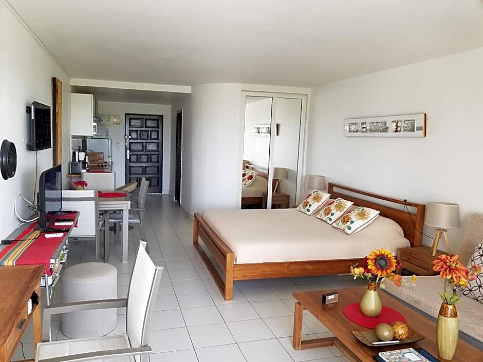 Orient Bay Beach Studio