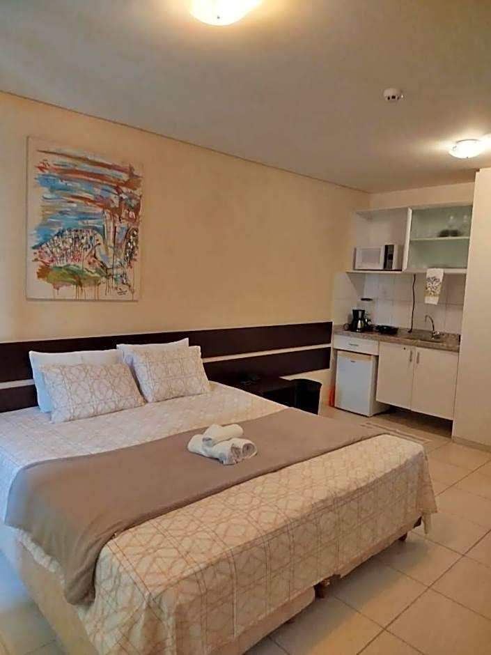 Athenas Suites By BnbHost