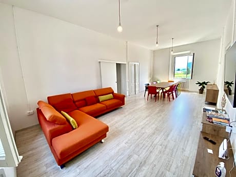 BRIBANO HOSTEL & bike sharing-workers and tourists hospitality