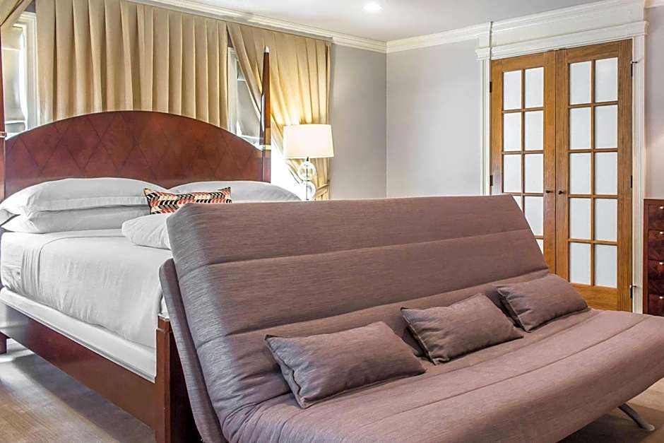 The Peacock Inn, an Ascend Collection Hotel