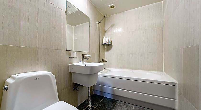 Gunsan Hotel May