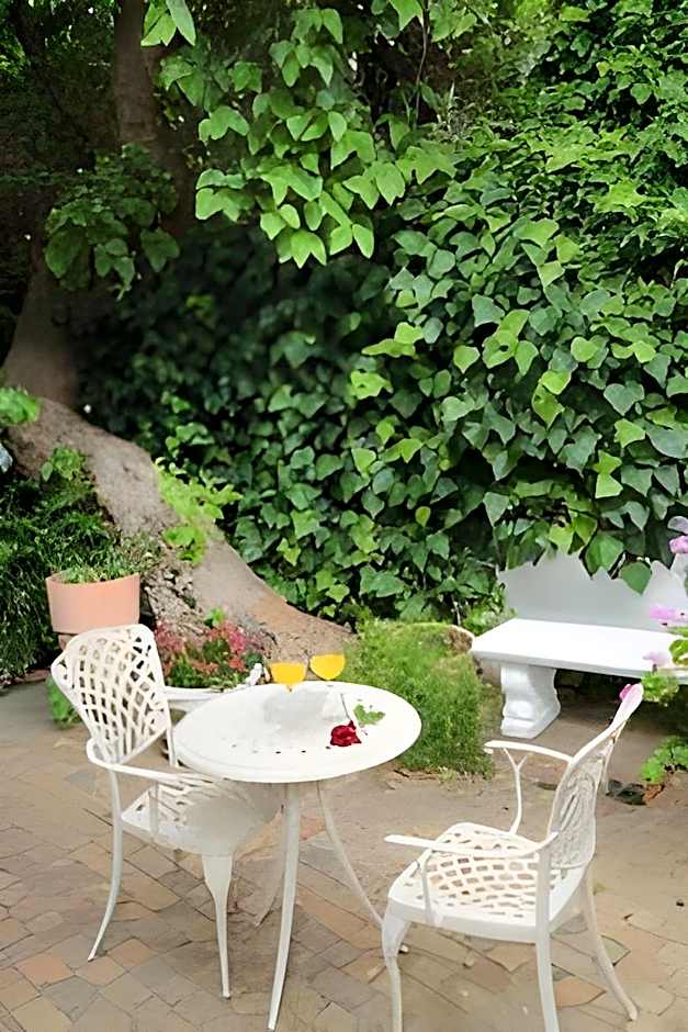 Alba House Guest House