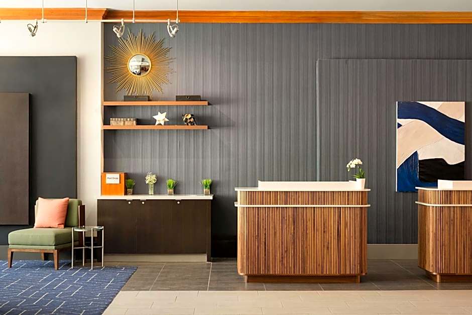 Courtyard by Marriott Boston Brookline