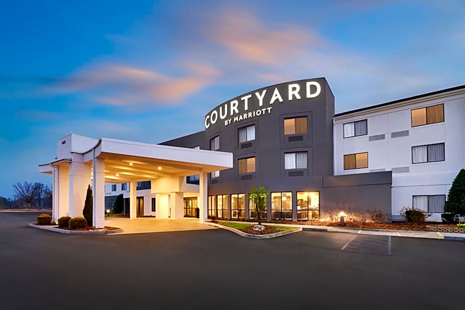 Courtyard by Marriott Johnson City