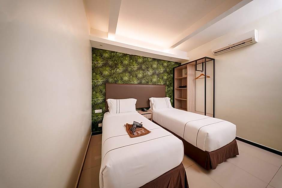 Photo 1 of 8 of Deluxe 2 Beds