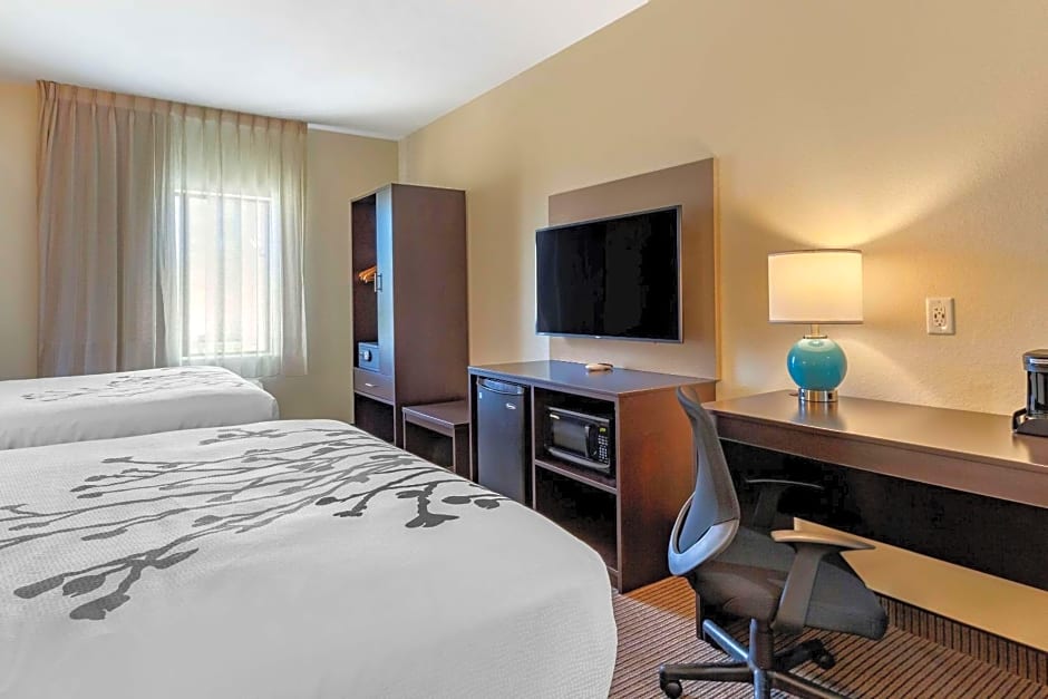 Sleep Inn & Suites