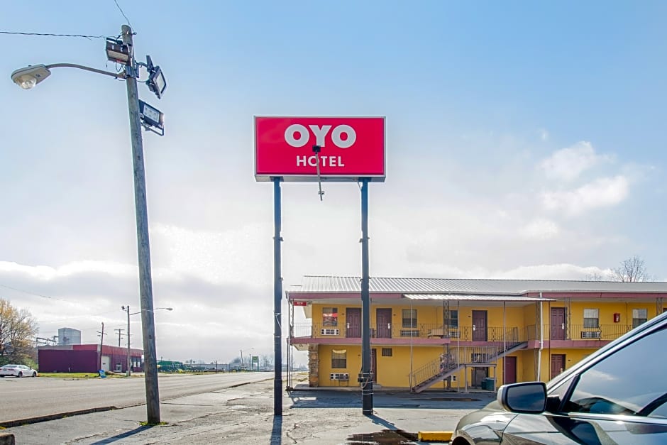 OYO Hotel Blytheville AR I-55