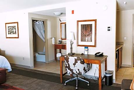 King Studio Suite - Non-Smoking
