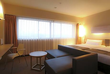 Twin Room with Mountain View - Top Floor - Non-Smoking