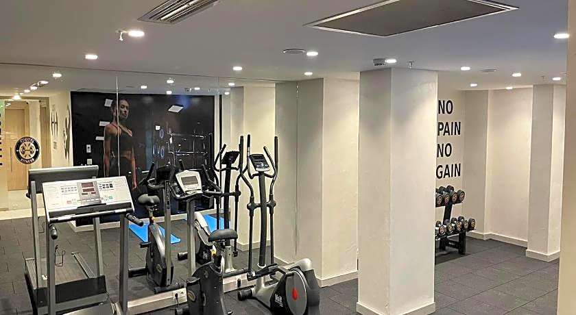 Lara Eyfel Hotel
