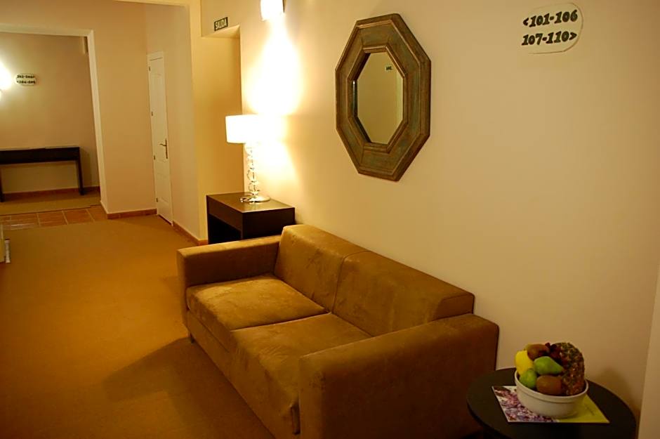 Hotel Convento Del Giraldo