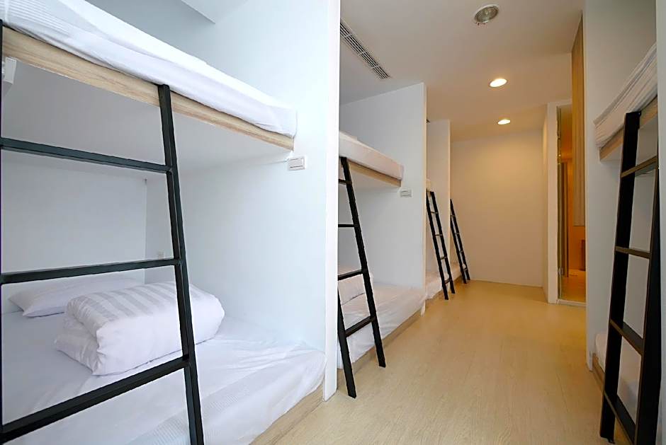 Shin Sei Bashi Hotel