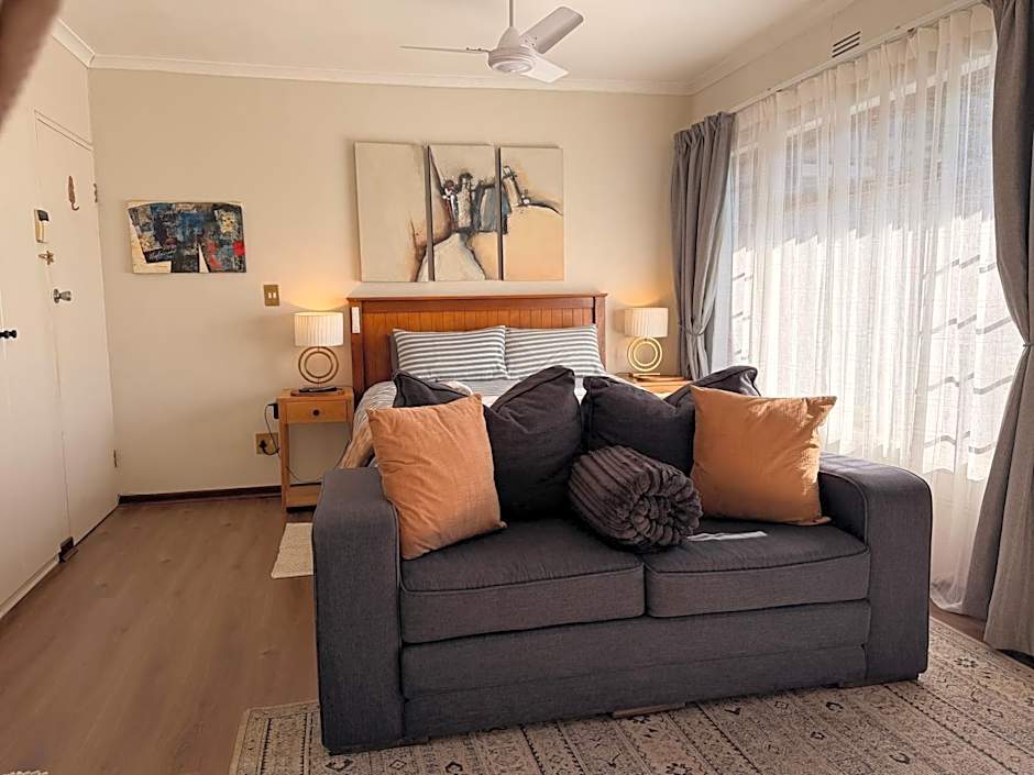Dolphin Circle Bed and Breakfast