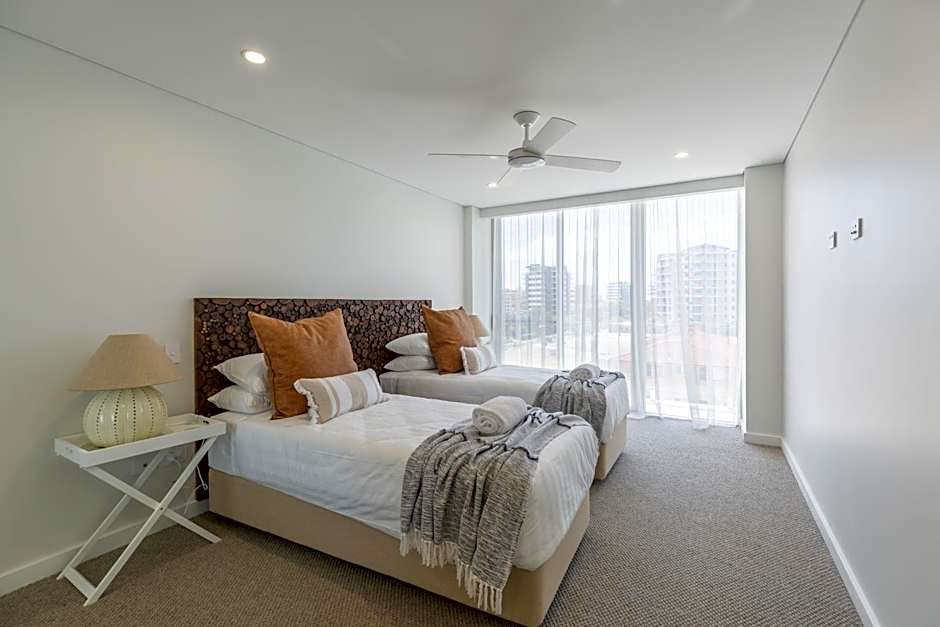 Astina Suites, Forster