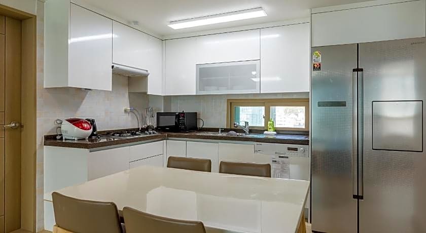JS Residence Hotel Okpo