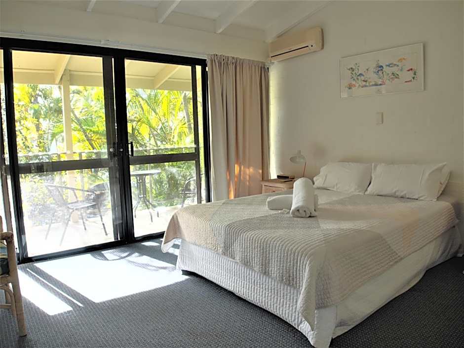 Le Court Villas