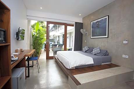 Studio with Pool View