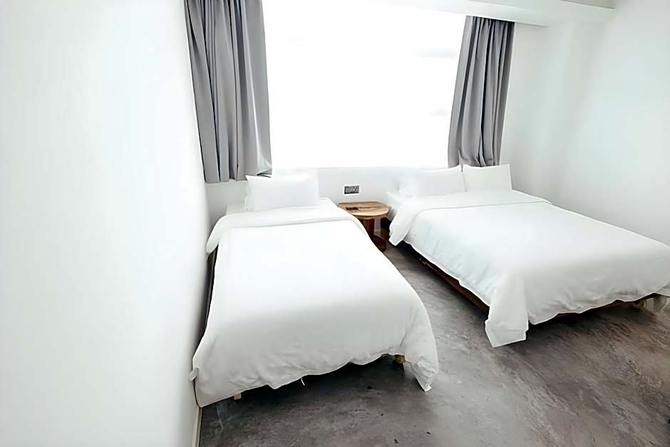 White Loft Hotel
