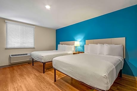 Queen Room with Two Queen Beds - Accessible/Non-Smoking