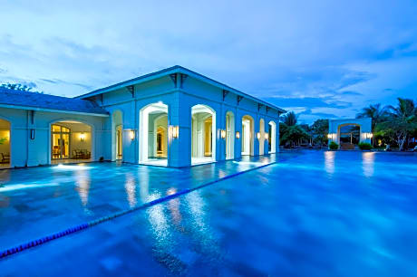 FLC Luxury Resort Samson