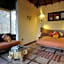 Pugdundee safaris - Kanha Earth Lodge