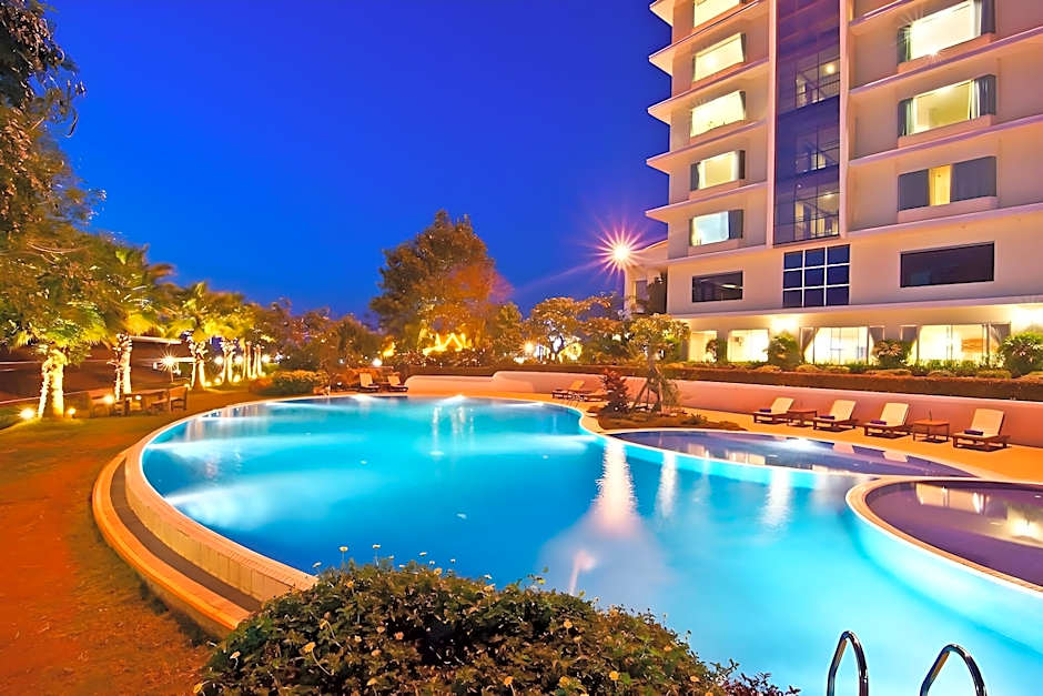 Champasak Grand Hotel