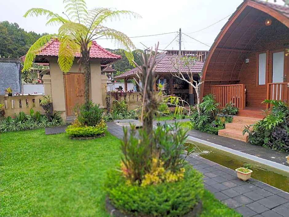 Umah lumbung bedugul