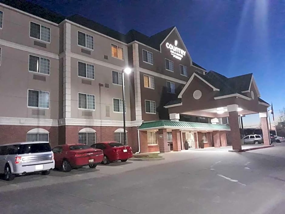 Country Inn & Suites by Radisson, DFW Airport South, TX
