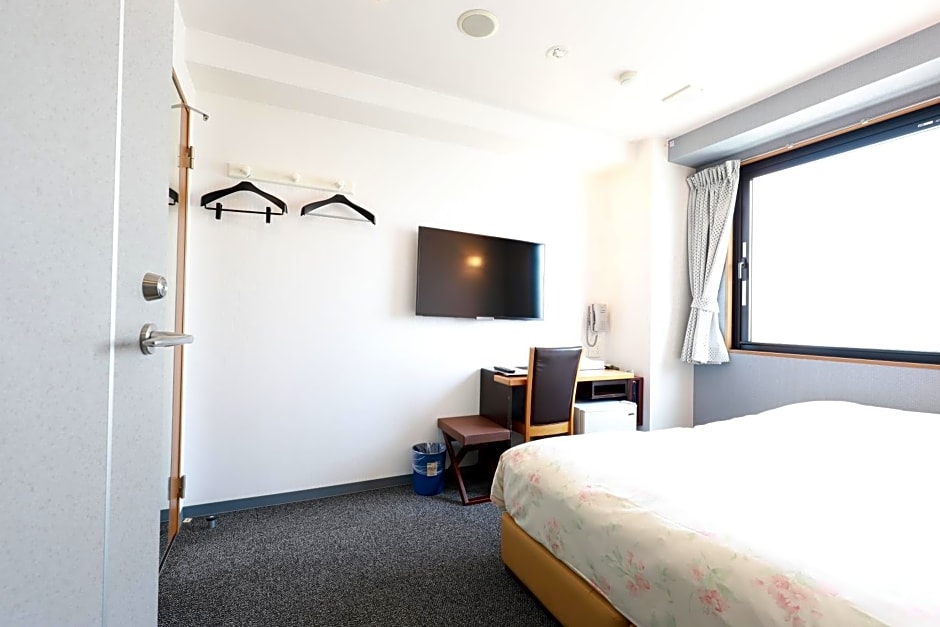 Toyama Town Hotel