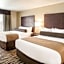 Cobblestone Hotel & Suites - Neenah