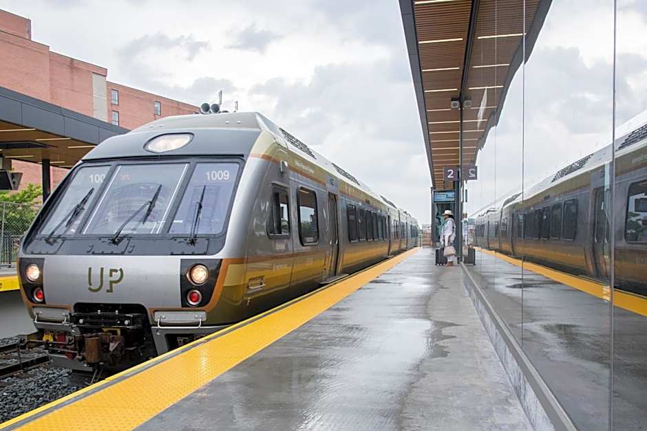 Holiday Inn Toronto Downtown Centre By IHG