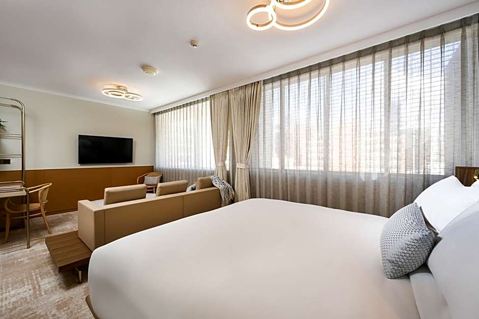 Mantra Terrace Hotel