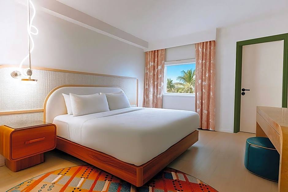 The Luce, St. Pete Beach, a Tribute Portfolio Hotel