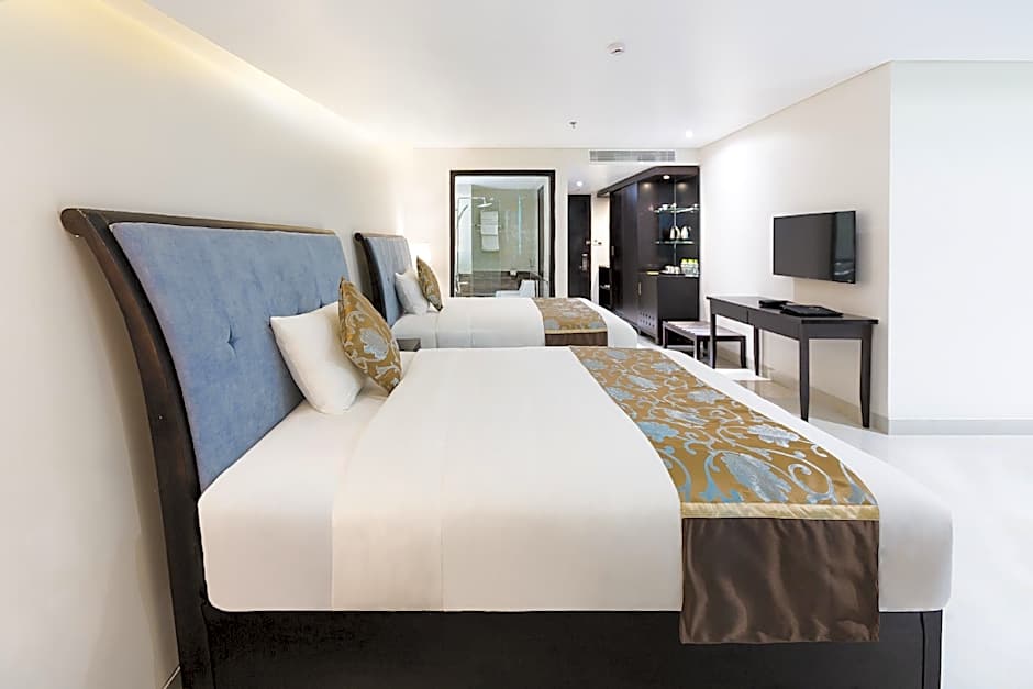 Royal Quang Binh Hotel