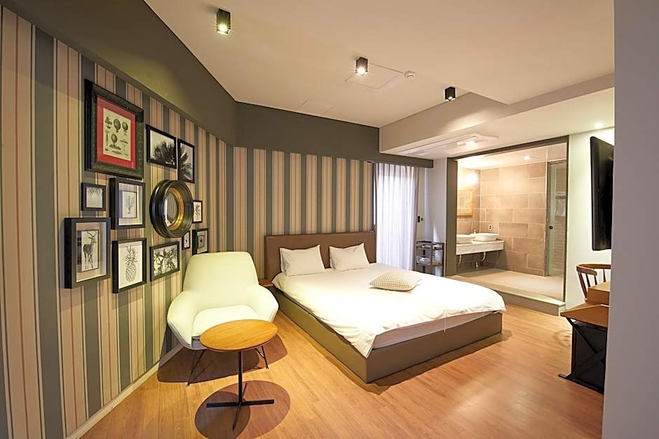 Busan Seomyeon Hound Hotel