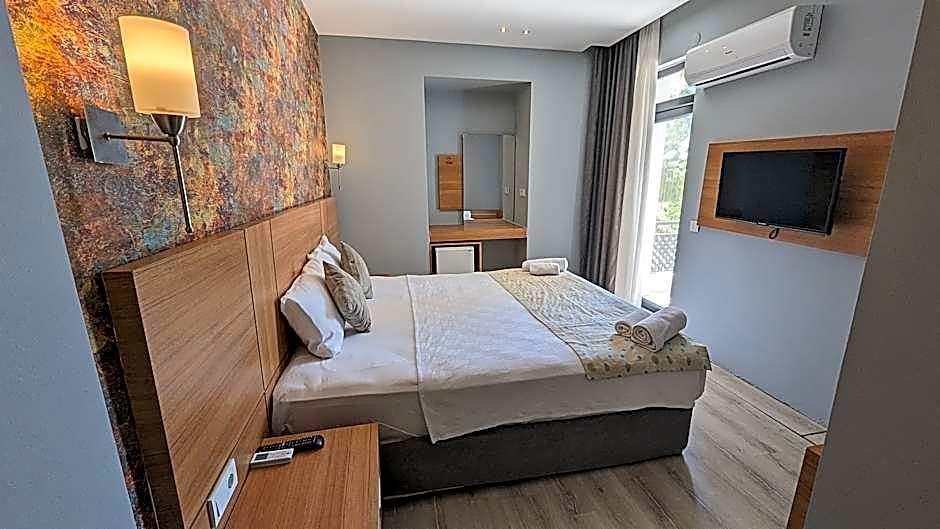 Ramona Lara Hotel