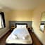 Sea Side Hotel
