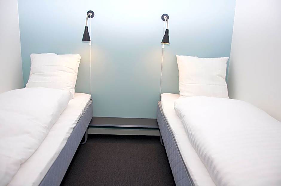 Motel X