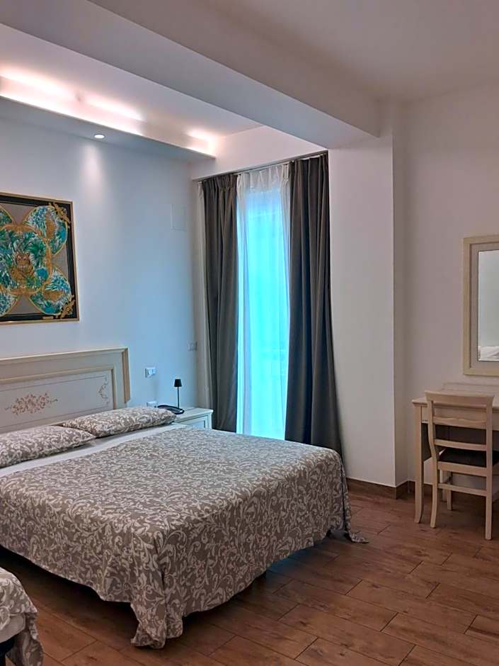 Hotel Flora
