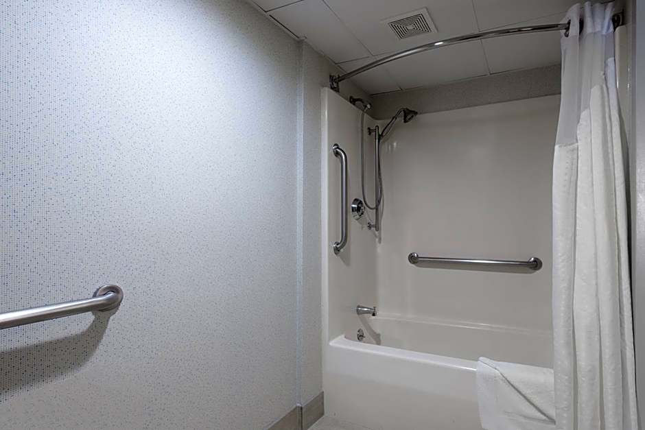 Holiday Inn Express Ramsey Mahwah By IHG