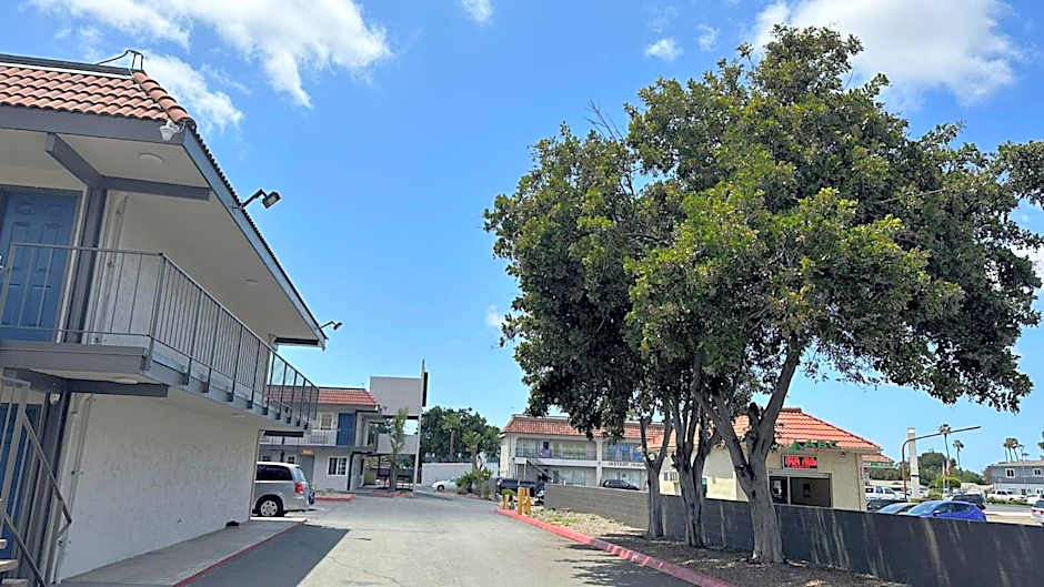 Studio 6 Suites San Ysidro CA San Diego South Bay